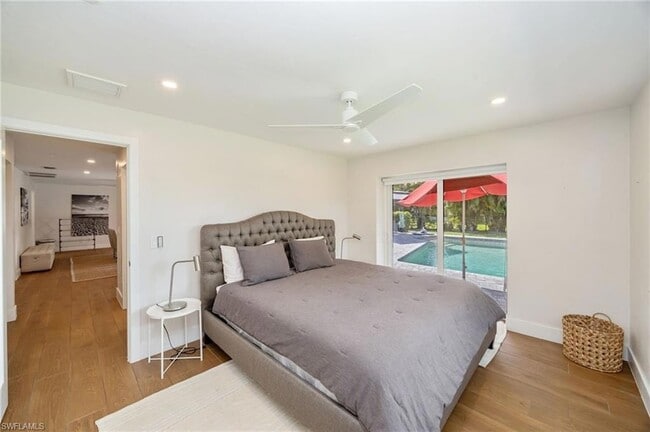 Building Photo - 409 Cypress Way E