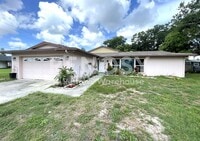 Building Photo - 802 Embassy Rd