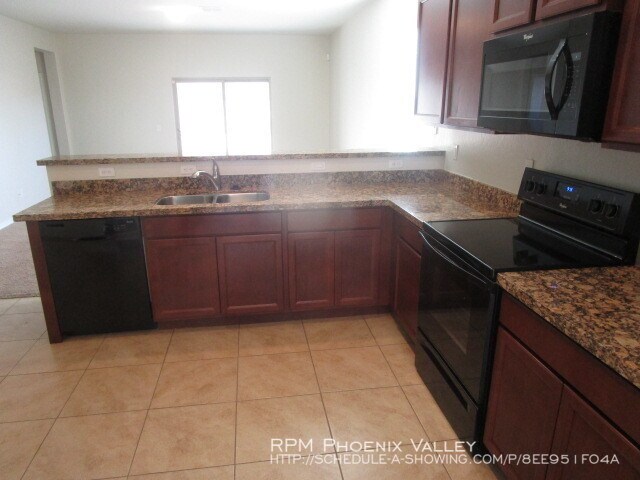 Building Photo - 24392 W Sheraton Ln
