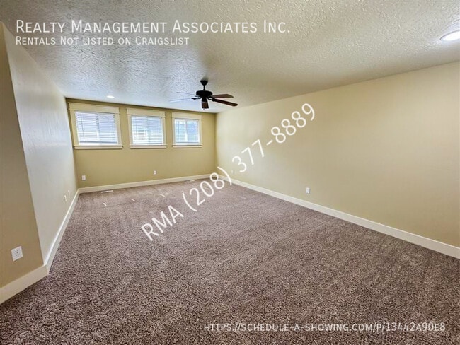 Building Photo - 919 E Boise Ave