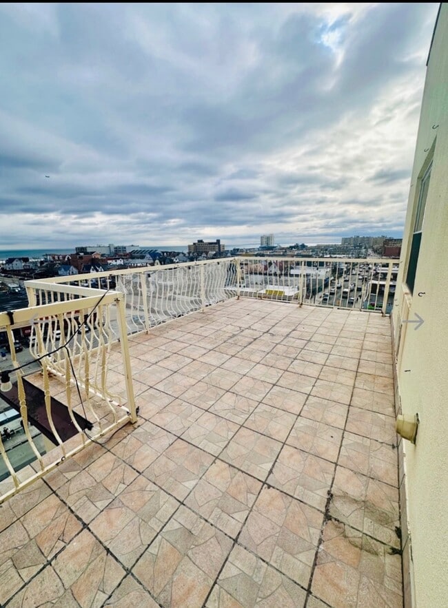 Building Photo - 88-02 Rockaway Beach Blvd