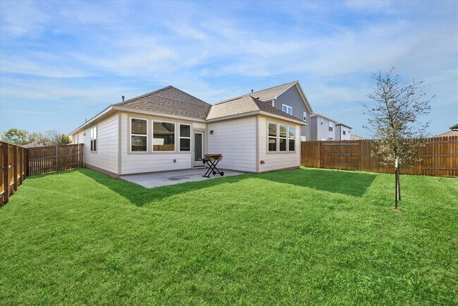 Building Photo - 8300 Augeron Dr