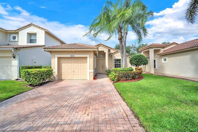 Building Photo - 16411 Sapphire Bend