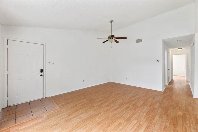 Building Photo - 7601 Woodstone Cove
