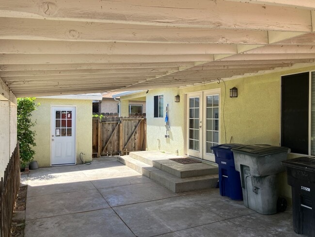 Building Photo - 236 Fusco Ave
