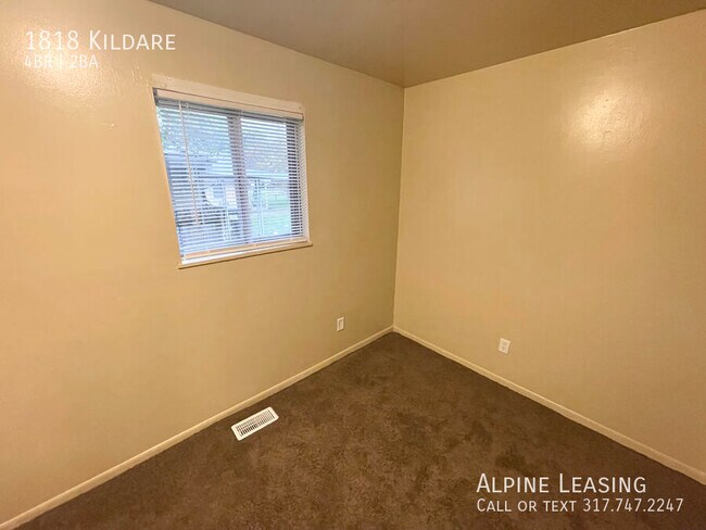 Building Photo - Affordable House w/ 1.5 bathrooms