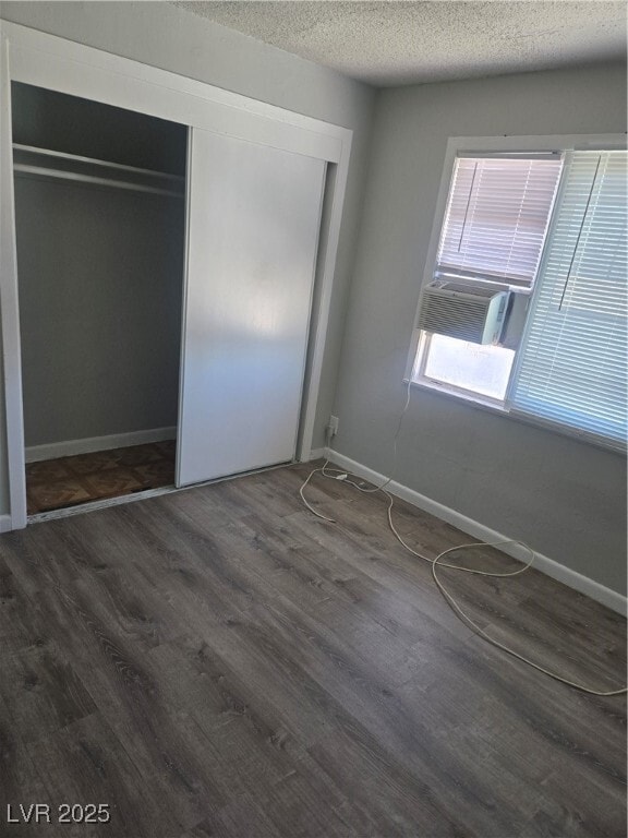 Building Photo - 409 W Van Buren Ave