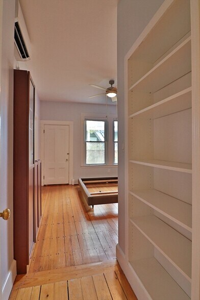 Building Photo - 84 Tremont St