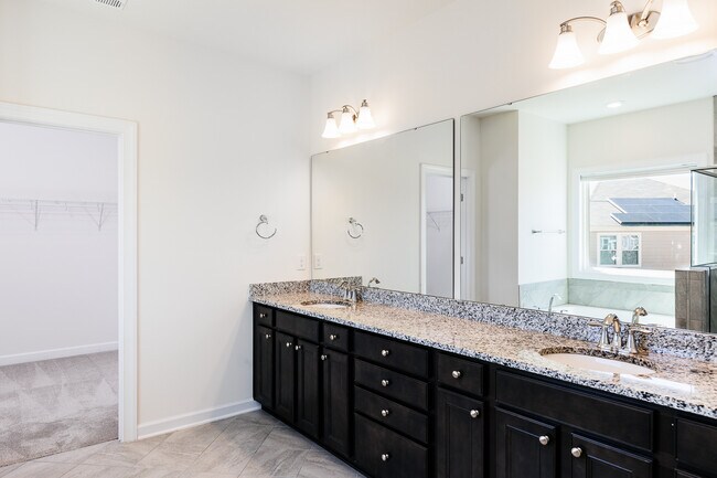 Building Photo - 1435 Tinos Overlook Way