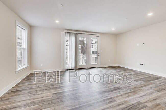 Building Photo - 2547 Auden Dr
