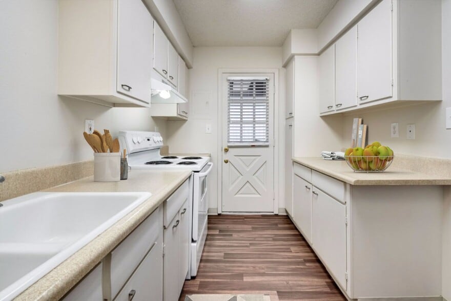 Building Photo - Cambridge Dorchester Apartment Homes