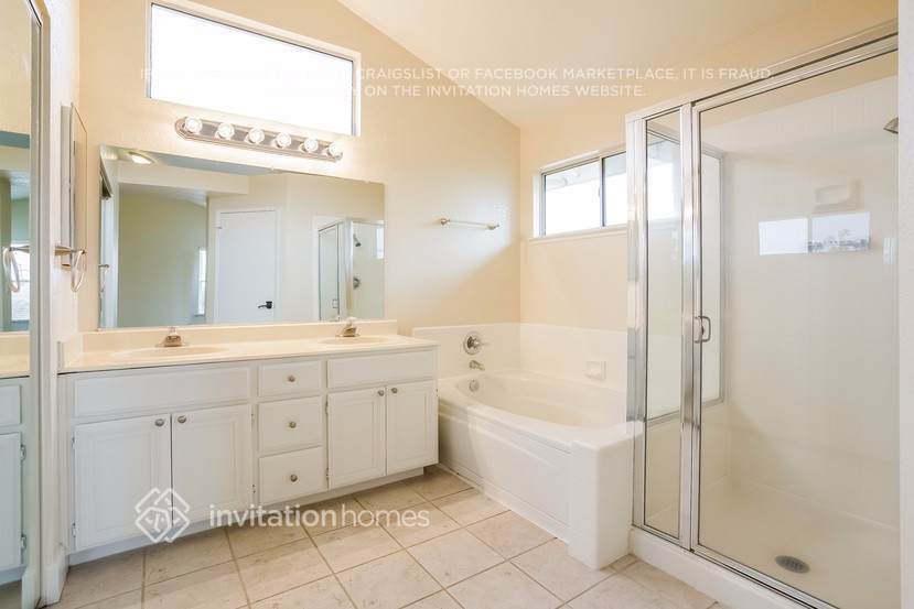 Building Photo - 2169 Rain Drop Cir