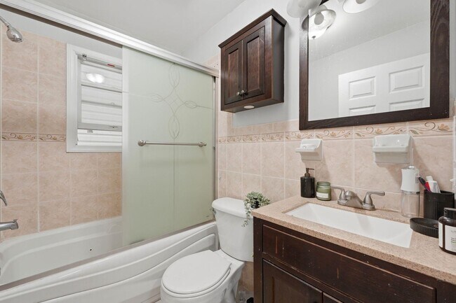 Building Photo - 499 Ocean Ave