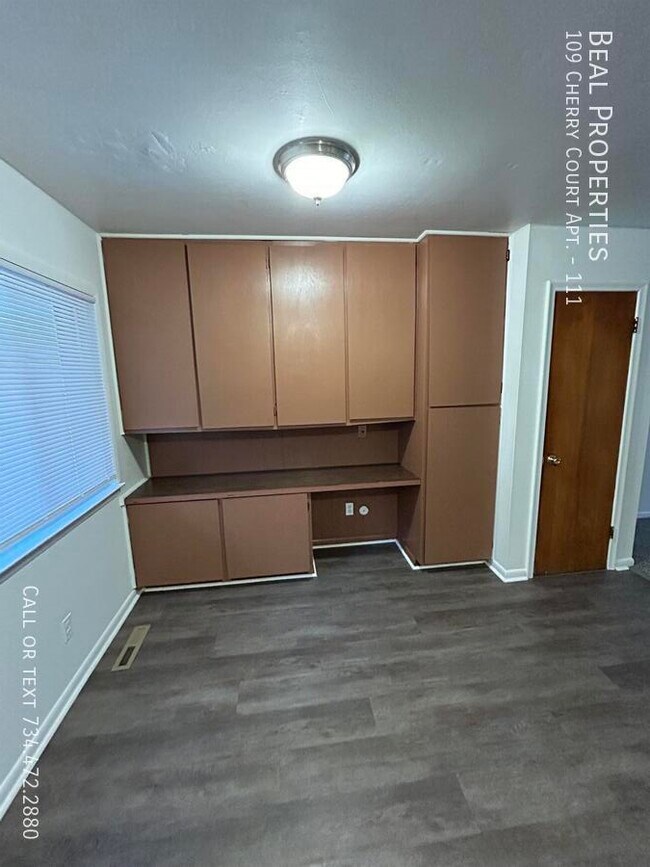 Building Photo - 109 Cherry Ct