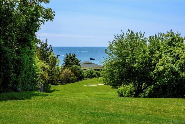 Building Photo - 25 Ocean Heights Rd