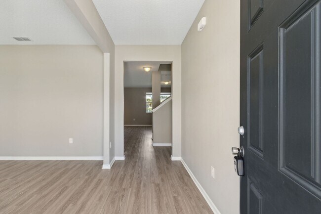 Building Photo - Spacious 5-Bedroom Home  – Prime Amelia Co...