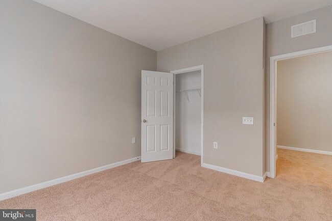 Building Photo - 42769 Keiller Terrace