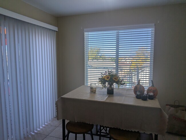 Building Photo - 5615 S Quemoy Ct