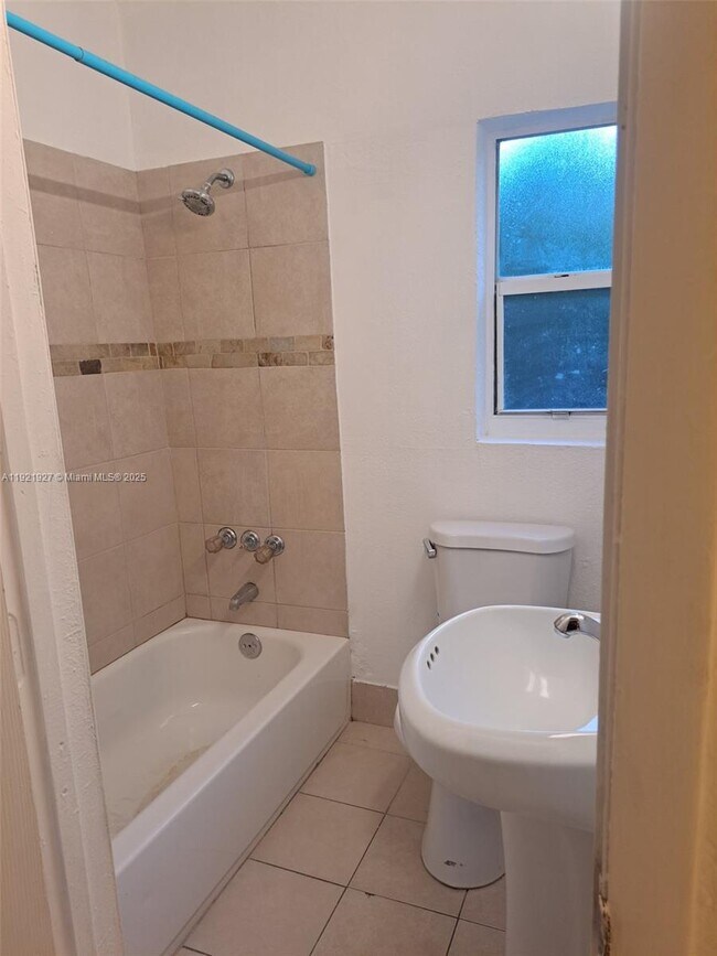 Building Photo - 1411 NW 55th Terrace