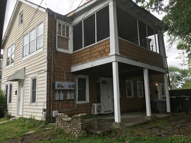 Primary Photo - 9 E Cummings Ave