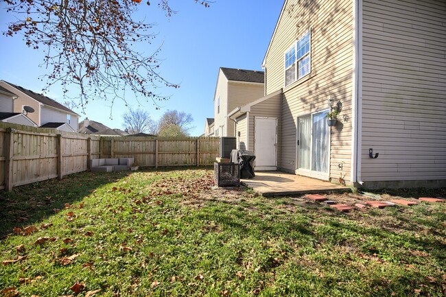 Building Photo - 220 Hinton Ave