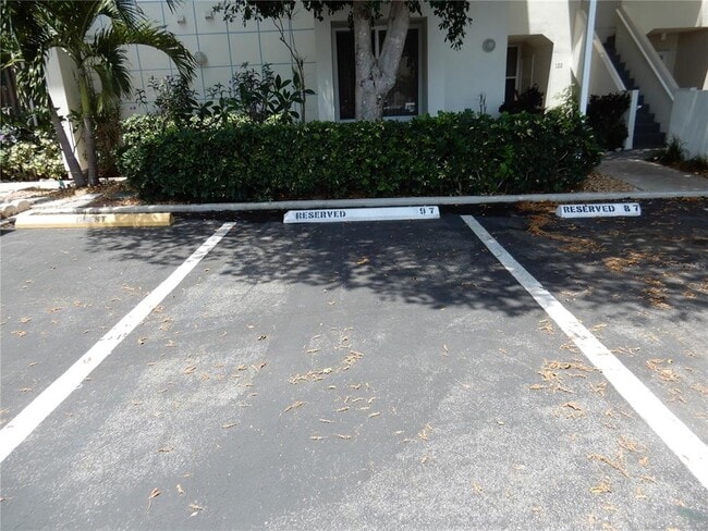 Building Photo - 5151 Isla Key Blvd S