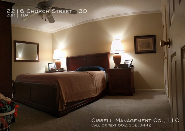 Building Photo - 30 Holly Hills