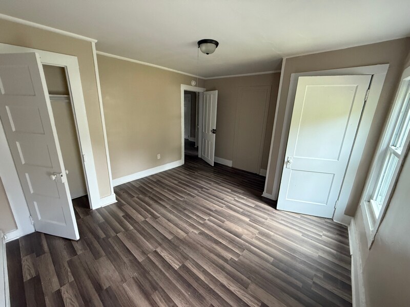 Building Photo - 215 Old Rte 22