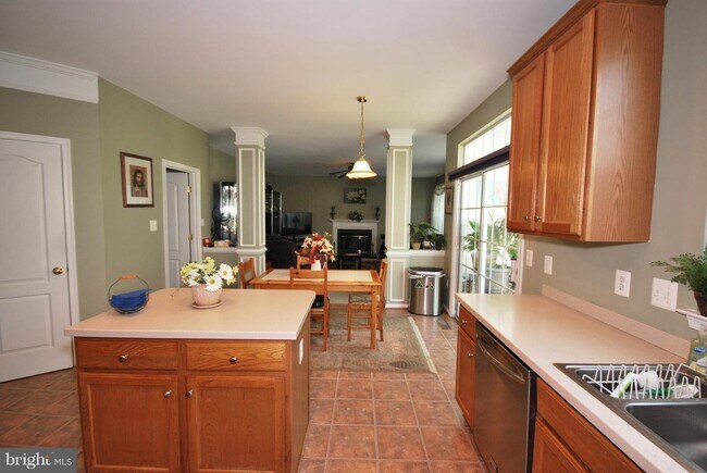 Building Photo - 2205 Manor Spring Terrace