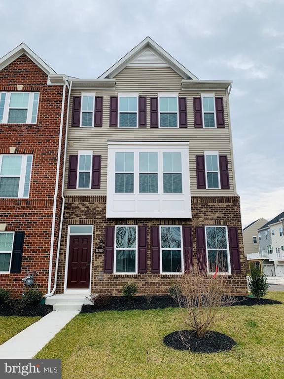 Building Photo - 11380 Willow Green Cir