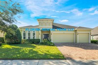 Building Photo - Stunning 4/2 Minneola Home