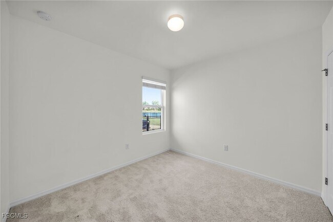 Building Photo - 3477 Acapulco Cir