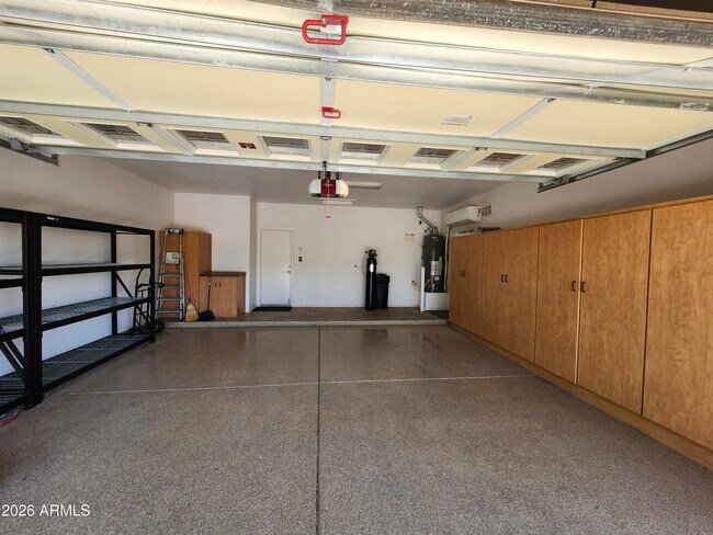 Building Photo - 12864 W Hedge Hog Pl
