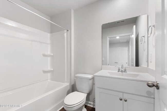 Building Photo - 3121 Lobelia Ln