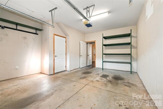 Building Photo - 732 Seigle Point Dr