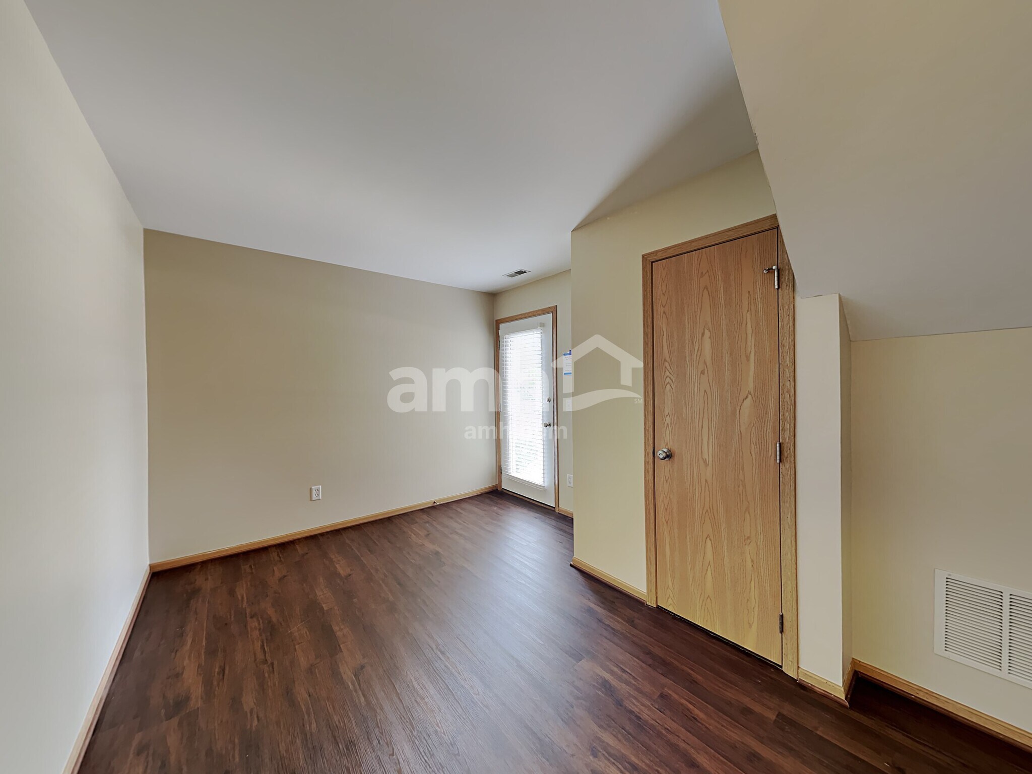 Building Photo - 1817 Grandview Pl