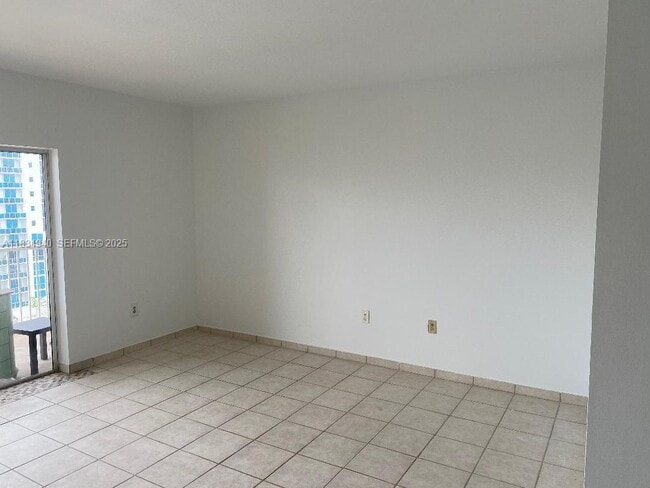 Building Photo - 1965 S Ocean Dr