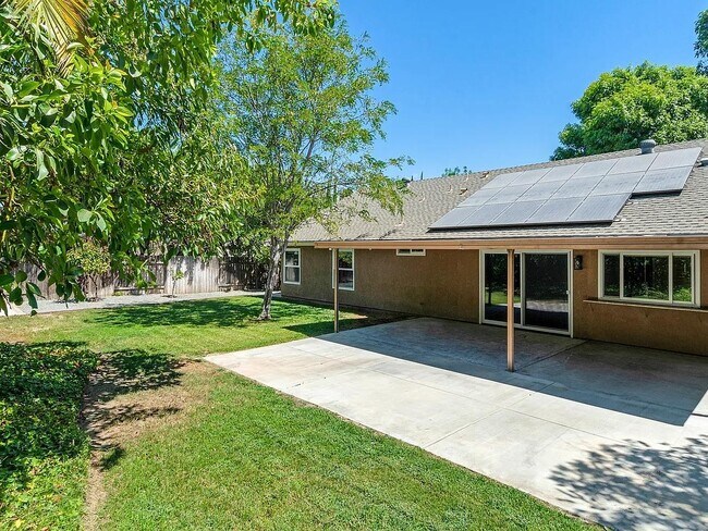 Building Photo - 11610 Cedar Way