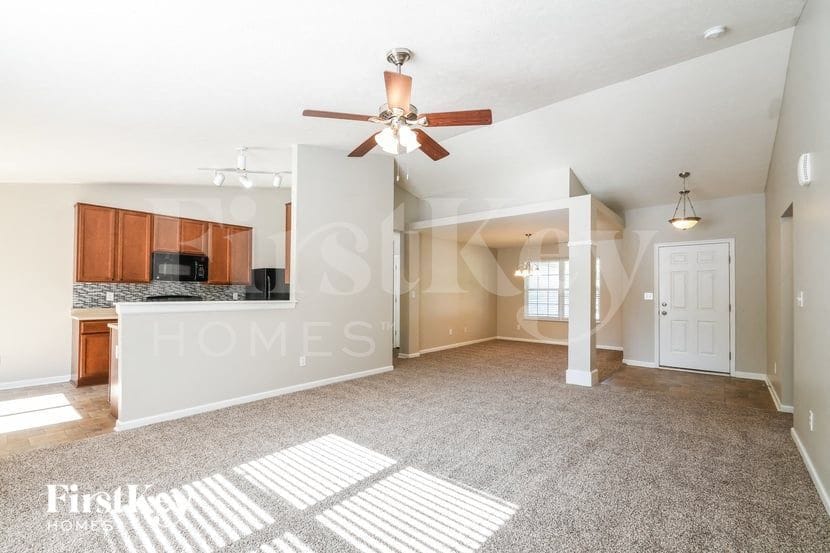 Building Photo - 13826 Zion Ct