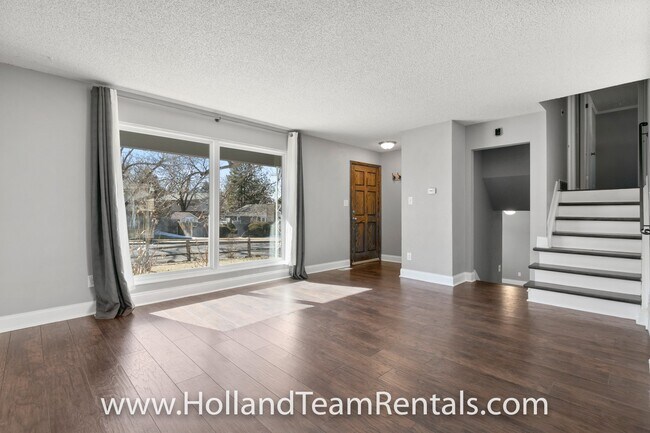 Building Photo - Updated Littleton House in GREAT LOCATION near Streets of SouthGlenn