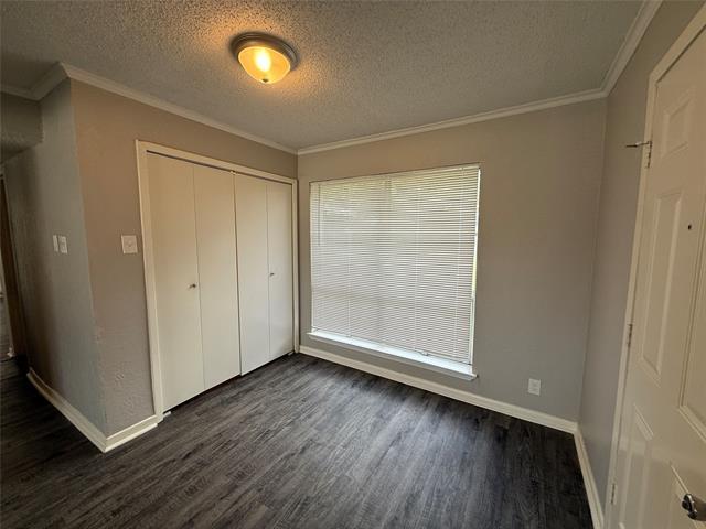 Building Photo - 3027 Harlan Dr