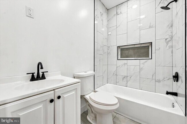 Building Photo - 4837 N 15th St