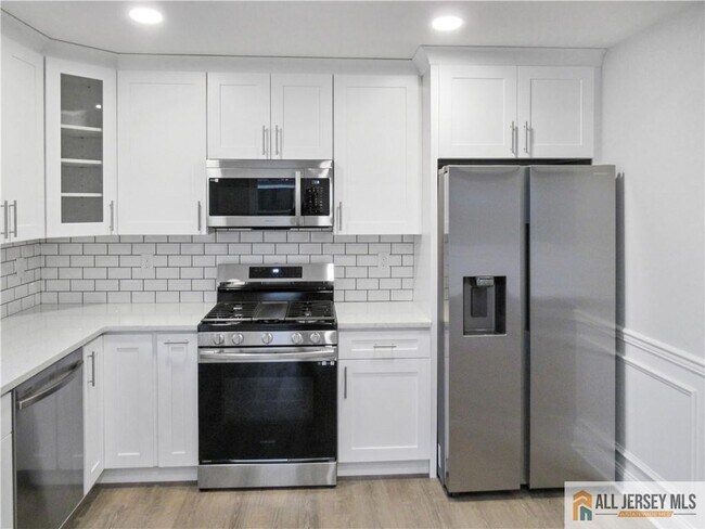 Building Photo - 502 Alpine St