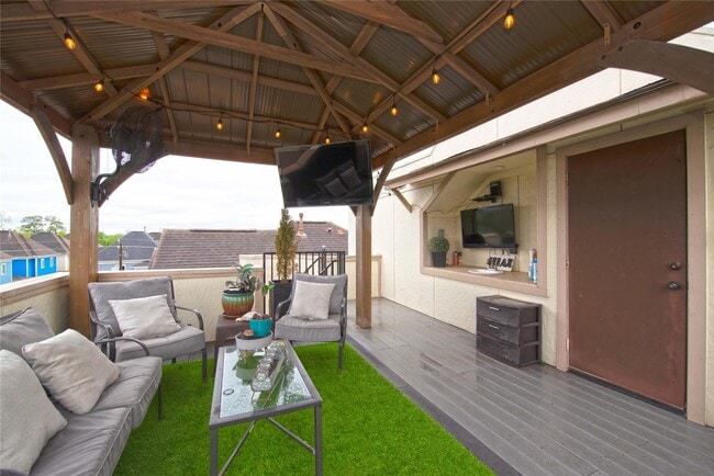 Building Photo - 1141 W 23rd St