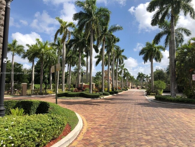 Building Photo - 4602 SW 160th Ave