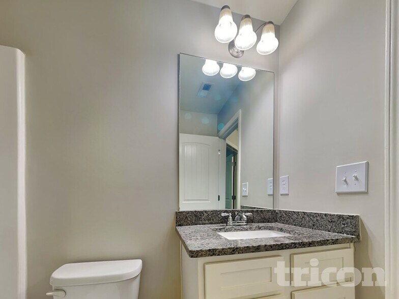 Building Photo - 4316 Traipse Path