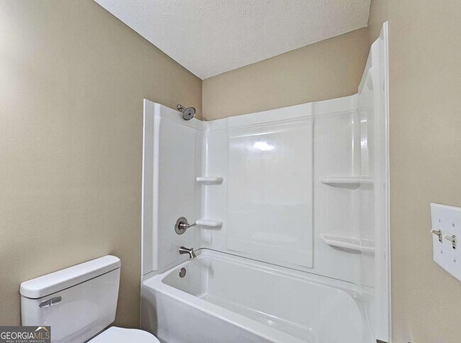 Building Photo - 6627 Banbury Ct NW