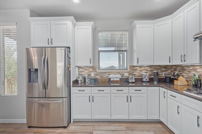 Building Photo - Beautiful Scottsdale townhome with perfect...