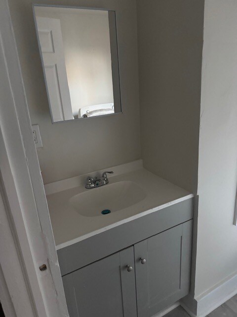 Building Photo - 103 E 24th St