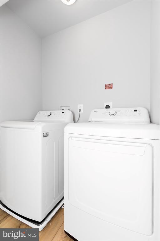 Building Photo - 18 Needle Ct